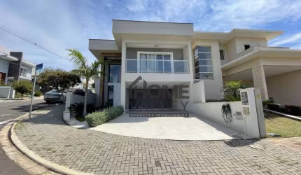 Casa de Condomínio para alugar em Condomínio Residencial Porto Do Sol de 216.00m² com 3 Quartos, 3 Suites e 4 Garagens