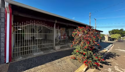 Casa para venda em Vila Souto de 98.00m² com 3 Quartos e 2 Garagens