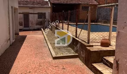 Casa para venda em Vila Eunice de 262.00m² com 3 Quartos, 1 Suite e 2 Garagens