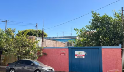 Casa para venda em Centro de 246.00m² com 2 Quartos e 2 Garagens