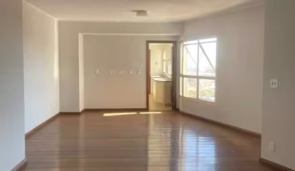 Apartamento para venda em Centro de 210.00m² com 3 Quartos, 1 Suite e 2 Garagens