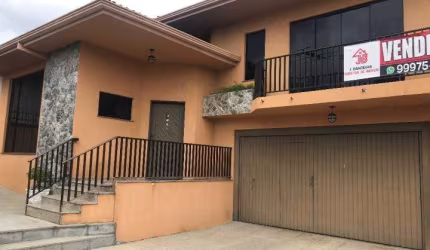 Sobrado para venda em Centro de 560.00m² com 4 Quartos, 1 Suite e 4 Garagens