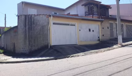 Casa para venda em Parque Centenário de 219.00m² com 4 Quartos, 1 Suite e 4 Garagens