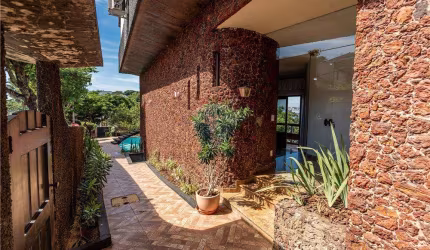 Casa para venda em Jardim Guanabara de 454.00m² com 5 Quartos, 2 Suites e 6 Garagens