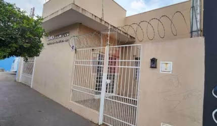 Casa para venda e aluguel em Centro de 192.00m² com 1 Quarto e 1 Garagem