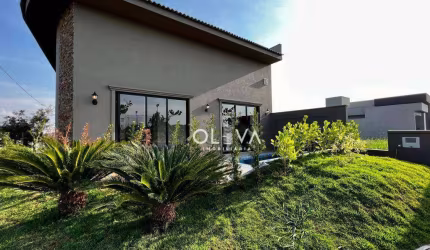 Casa de Condomínio para venda em Village Damha Iv de 208.00m² com 4 Quartos, 1 Suite e 3 Garagens