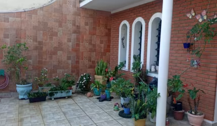 Casa para venda em Vila Guilherme de 187.00m² com 3 Quartos, 1 Suite e 3 Garagens