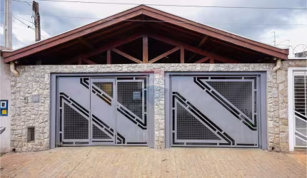 Casa para venda em Brieds de 178.00m² com 3 Quartos, 1 Suite e 3 Garagens