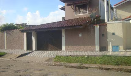 Casa para venda em Ilha Comprida de 379.00m² com 3 Quartos e 2 Garagens