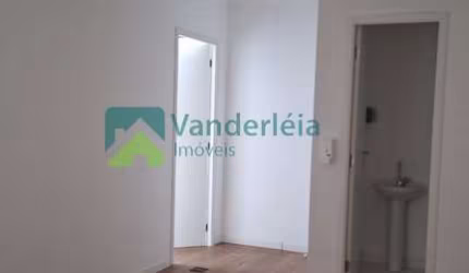 Sala Comercial para alugar em Centro de 45.00m² com 1 Garagem