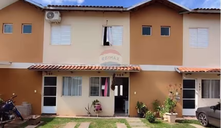 Sobrado para venda em Vila Militar de 53.87m² com 2 Quartos e 1 Garagem