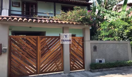 Casa para venda em Badu de 120.00m² com 3 Quartos, 1 Suite e 2 Garagens