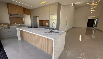 Casa para venda em Vila Martins de 237.00m² com 4 Quartos, 4 Suites e 6 Garagens