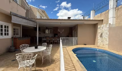 Casa para venda em Jardim Residencial Tivoli Park de 330.00m² com 3 Quartos, 3 Suites e 4 Garagens
