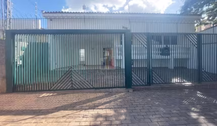 Casa para alugar em Jardim Dona Sarah de 200.00m² com 4 Quartos, 1 Suite e 3 Garagens
