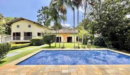 Casa para venda em Chácara Eliana de 413.51m² com 4 Quartos, 4 Suites e 8 Garagens