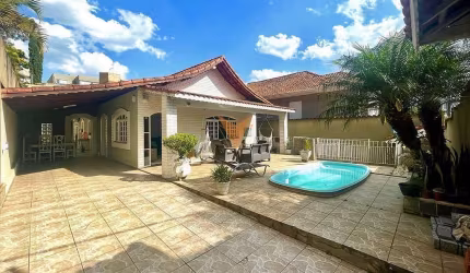 Casa para venda em Vila Diva de 131.40m² com 3 Quartos, 2 Suites e 3 Garagens