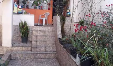 Casa para venda em Centro de 272.00m² com 2 Quartos e 2 Garagens