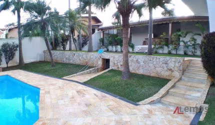 Casa com 4 dormitórios à venda com 460 m² no bairro Vila Santista em Atibaia/SP - CA3132