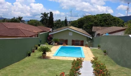 Casa com 4 dormitórios à venda, no Vila Santista - Atibaia/SP