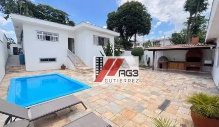 Casa térrea com 5 suítes, piscina área gourmet completa com churrasqueira e 6 vagas no Alto da Lapa