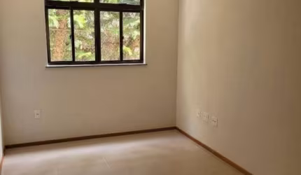 Apartamento com 2 dormitórios à venda, 70 m² por R$ 299.000,00 - Santa Helena - Juiz de Fora/MG