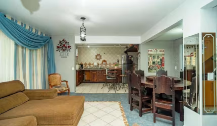 Casa com 3 dormitórios à venda, 231 m² por R$ 1.200.000,00 - São Lourenço - Curitiba/PR
