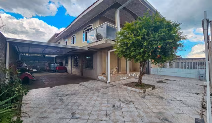 Sobrado com 6 dormitórios à venda, 396 m² por R$ 895.000,00 - Cajuru - Curitiba/PR