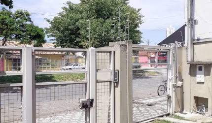 Excelente casa residencial/comercial no bairro Estiva em Taubaté