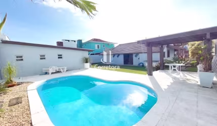 Casa para Venda em Tramandaí, Centro, 4 dormitórios, 2 banheiros, 2 vagas