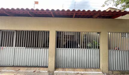 Casa Setor Central 402m²