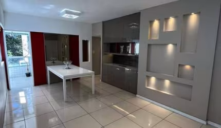Vendo apartamento reformado, 03 quartos, 88 metros, 02  vagas, no bairro do Espinheiro