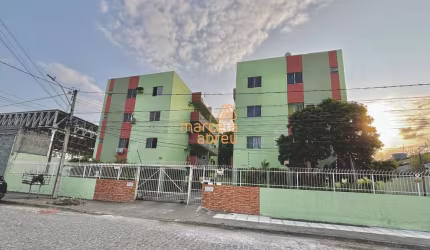 A venda em Campo Grande, excelente localização, 02 quartos + depend&#234;ncia