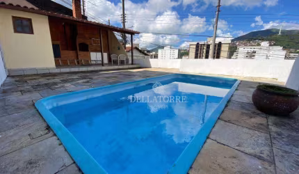 Casa com 5 dormitórios à venda, 287 m² por R$ 1.500.000,00 - Panorama - Teresópolis/RJ