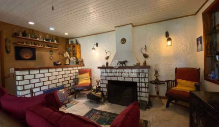 Casa com 6 dormitórios à venda, 345 m² por R$ 1.850.000,00 - Araras - Teresópolis/RJ