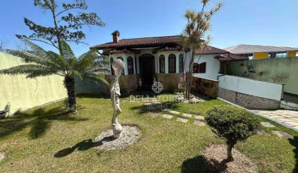 Casa com 3 dormitórios à venda, 284 m² por R$ 1.090.000,00 - Fazendinha - Teresópolis/RJ