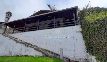 Casa com 3 dormitórios à venda, 90 m² por R$ 650.000,00 - Pimenteiras - Teresópolis/RJ