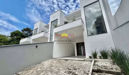 Sobrado Alto Padrão com 02 Suítes e 02 Sacadas