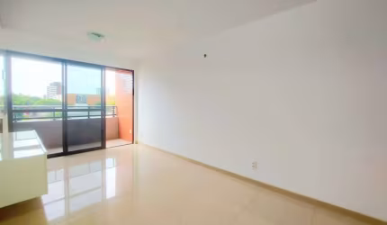 Apartamento com 3 dormitórios sendo 1 suíte no Bairro do Farol - 78m²