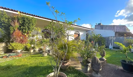 Casa com 4 dormitórios sendo 3 suítes e 1 suíte master + DCE completo no Bairro do Farol - 720m²