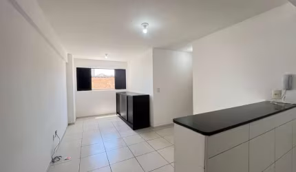 Apartamento com 2 dormitórios sendo 1 suíte no Bairro do Farol - 48m²
