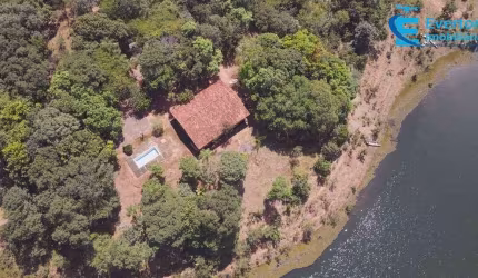 Lindo Rancho nas margens do Rio Paranaíba - com 8.694m² em uma área muito bem cuidada e arborizada;