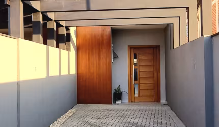 Sobrado no Nova Brasília com 3 quartos e ótimo padrão de acabamento