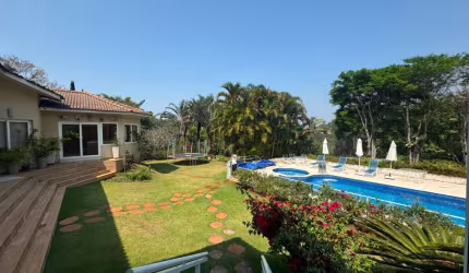 CASA DE ALTO PADRÃO A VENDA EM ATIBAIA