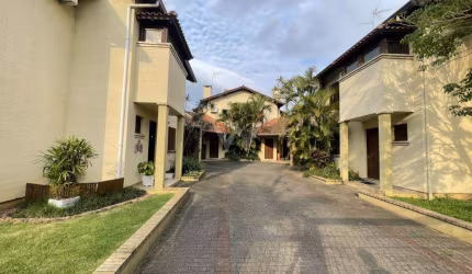 Casa em condomínio fechado com 3 quartos à venda no Ideal, Novo Hamburgo  por R$ 650.000