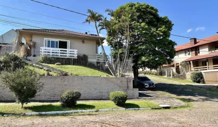 Casa com 4 quartos à venda no Ideal, Novo Hamburgo  por R$ 970.000