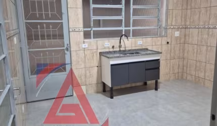 Casa sobre-loja 2 dormitórios, não tem vaga de garagem, av Pedro Pinho