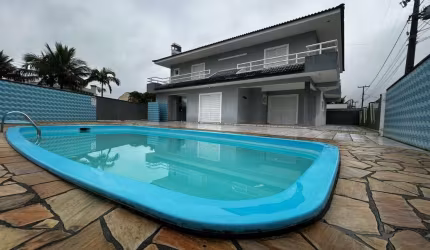 Casa com 5 quartos à venda na Carmen Miranda, 9, Balneário Primavera, Pontal do Paraná por R$ 2.200.000