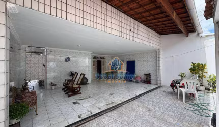 Casa com 4 Quartos (2 Suíte) + 2 Wc Sociais à venda, 243 m² por R$ 850.000 - Parque Dois Irmãos - Fortaleza/CE