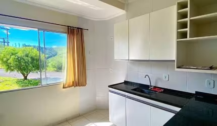 Apartamento com 2 dormitórios à venda, por R$ 200.000 - Campo das Aroeiras - Poços de Caldas/MG
